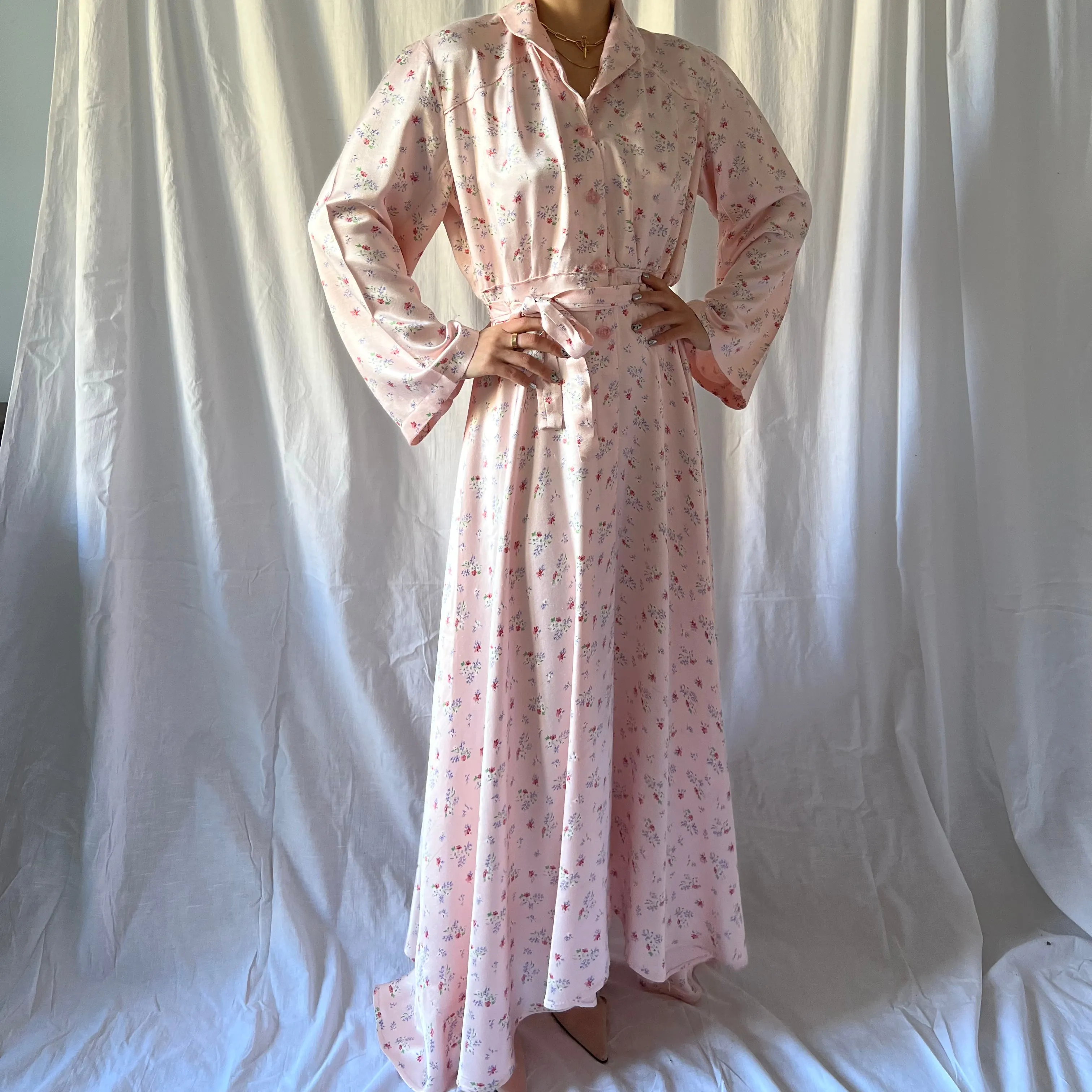 1930s floral gown robe soft pink silk satin