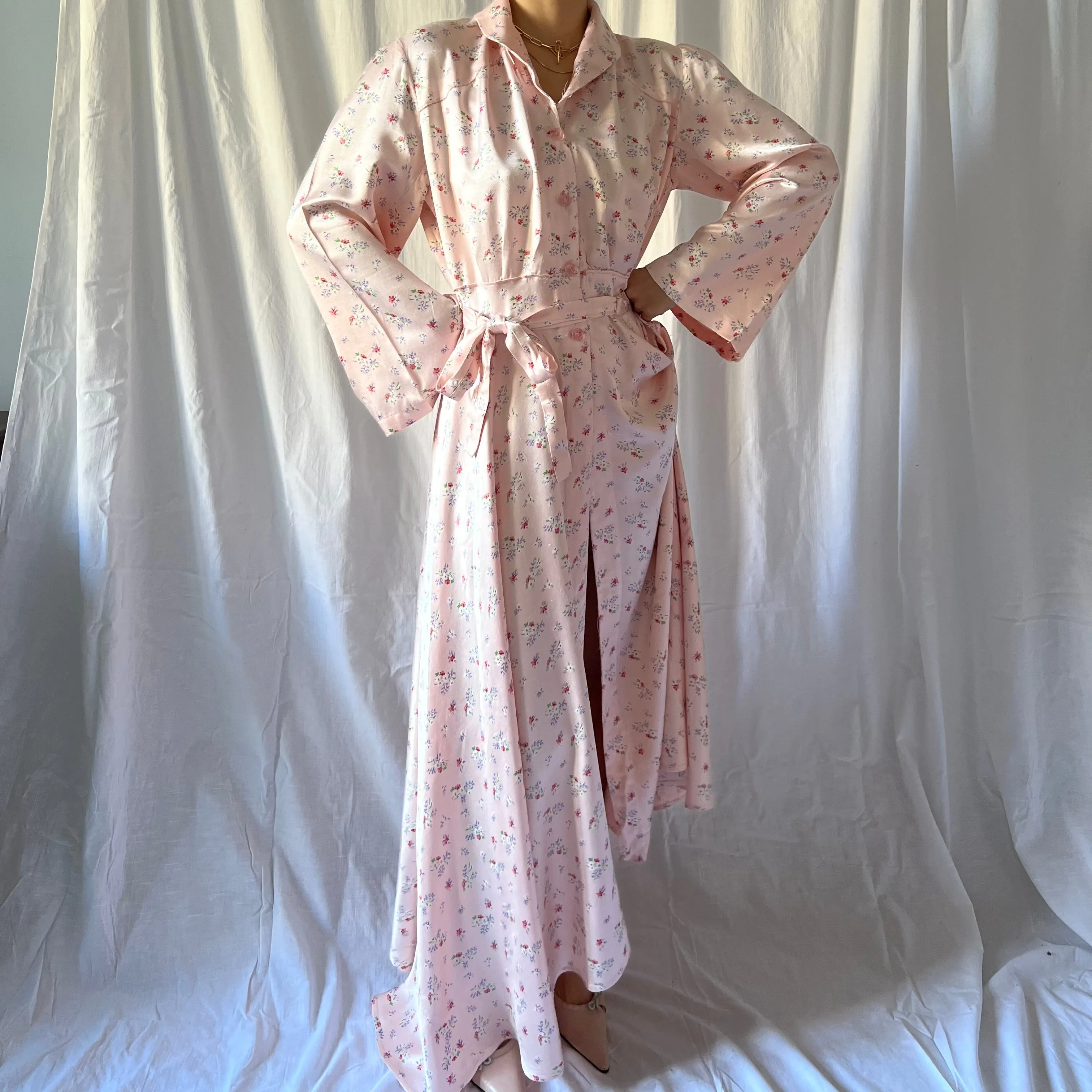 1930s floral gown robe soft pink silk satin